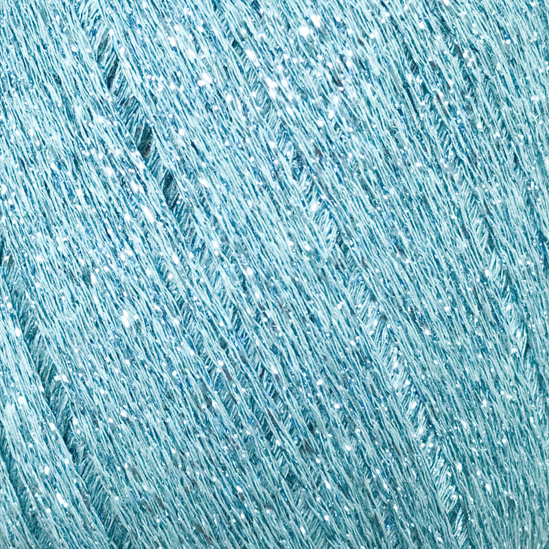 Starlight di lane mondial è un lamè dall'ottima qualità e molto lucente. colore azzurro