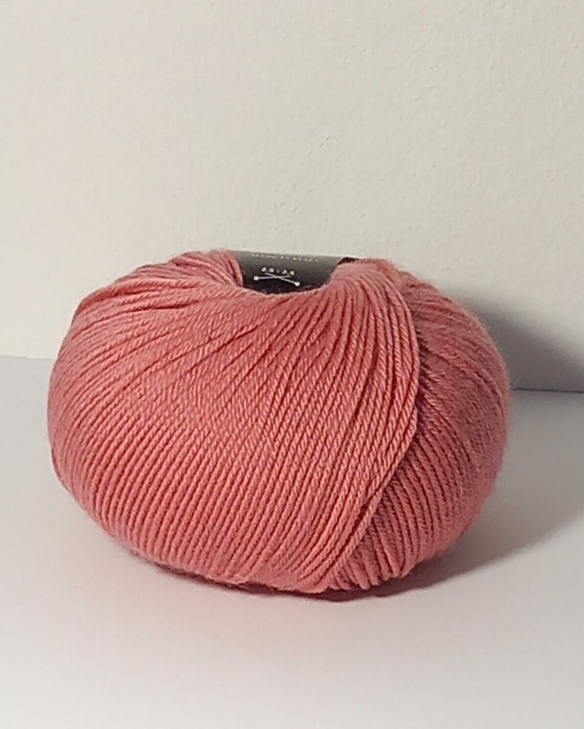 Gomitolo di lana merino per bambini colore rosa antico